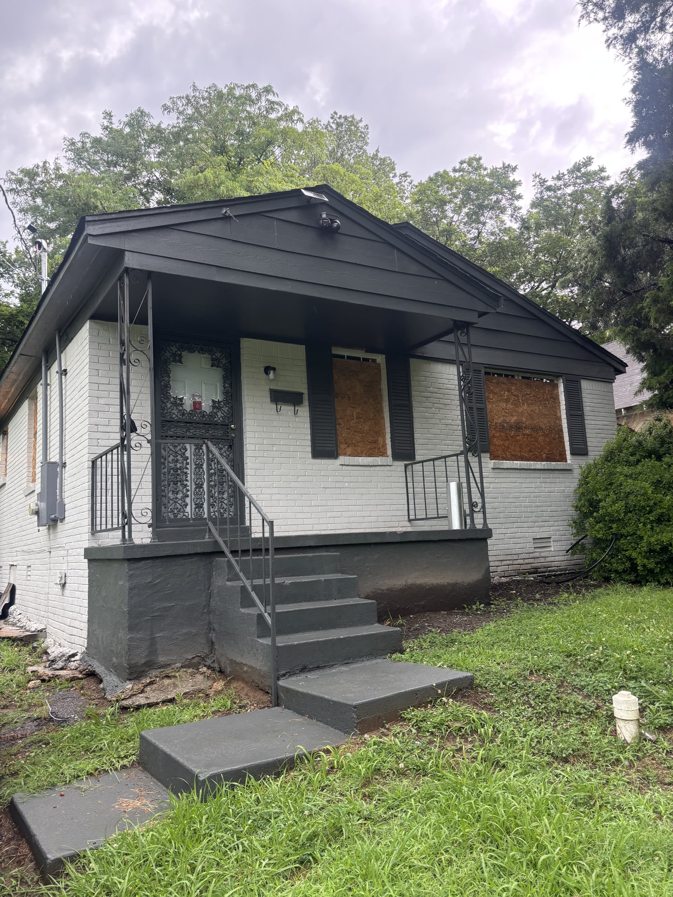 1889 Marjorie Street – photo 2