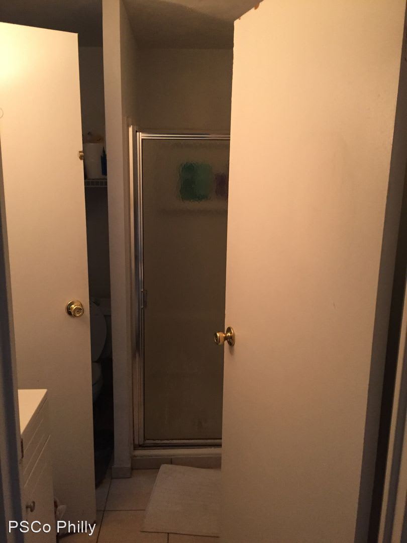 3227 Powelton Ave – photo 5