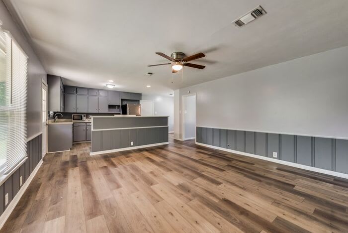 1014 West Belden Street – photo 3