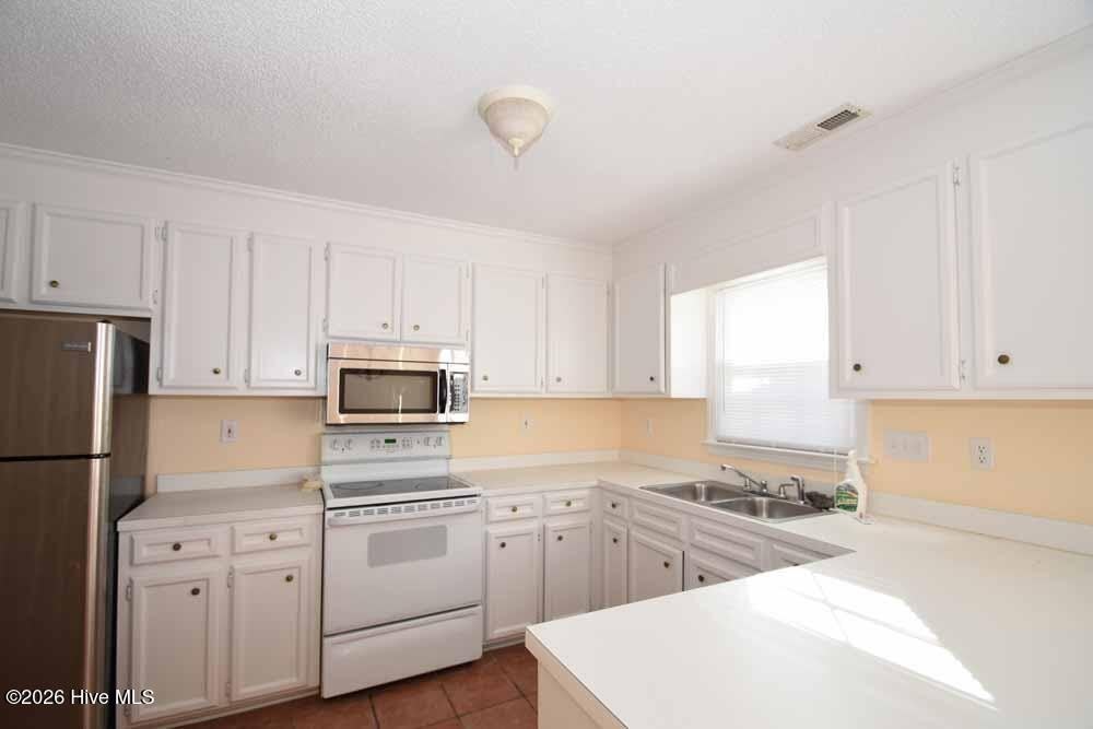 3828 Sterling Pointe Drive – photo 5