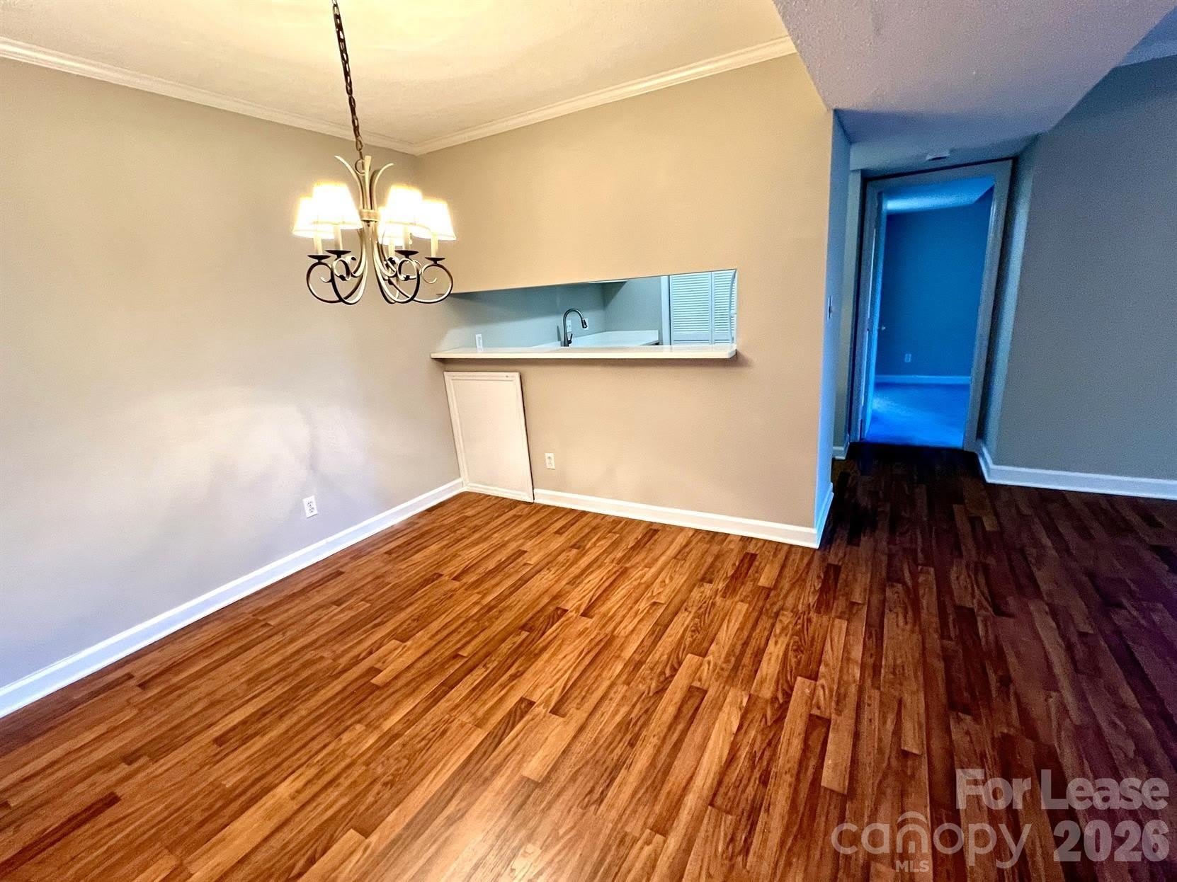1600 Sharon Road W – photo 5