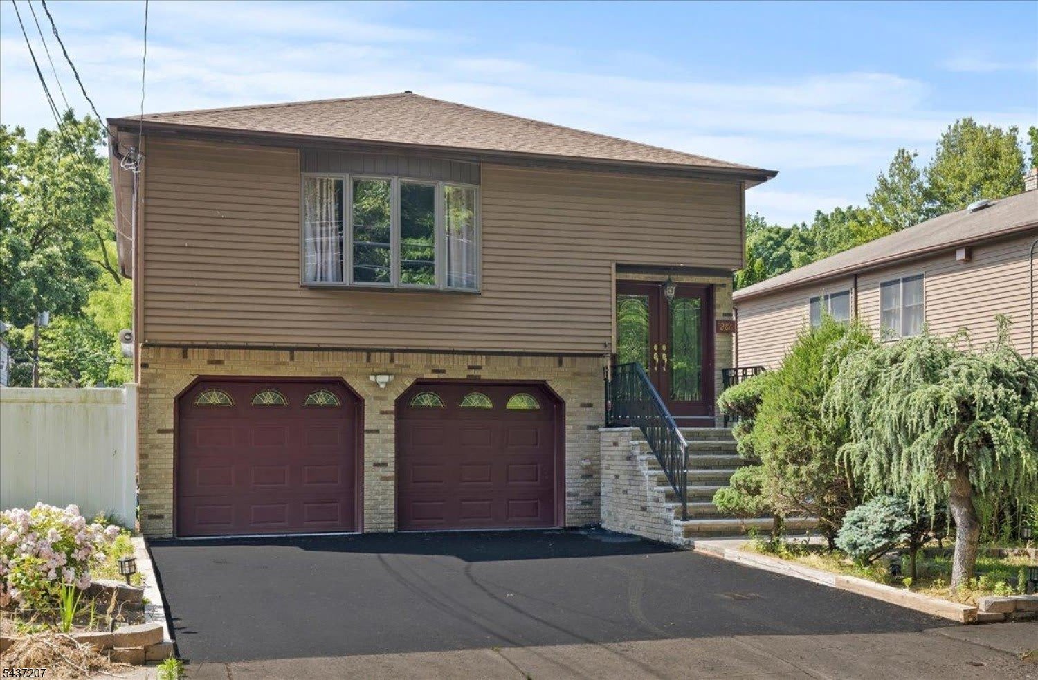 286 Gilbert Ave – photo 1