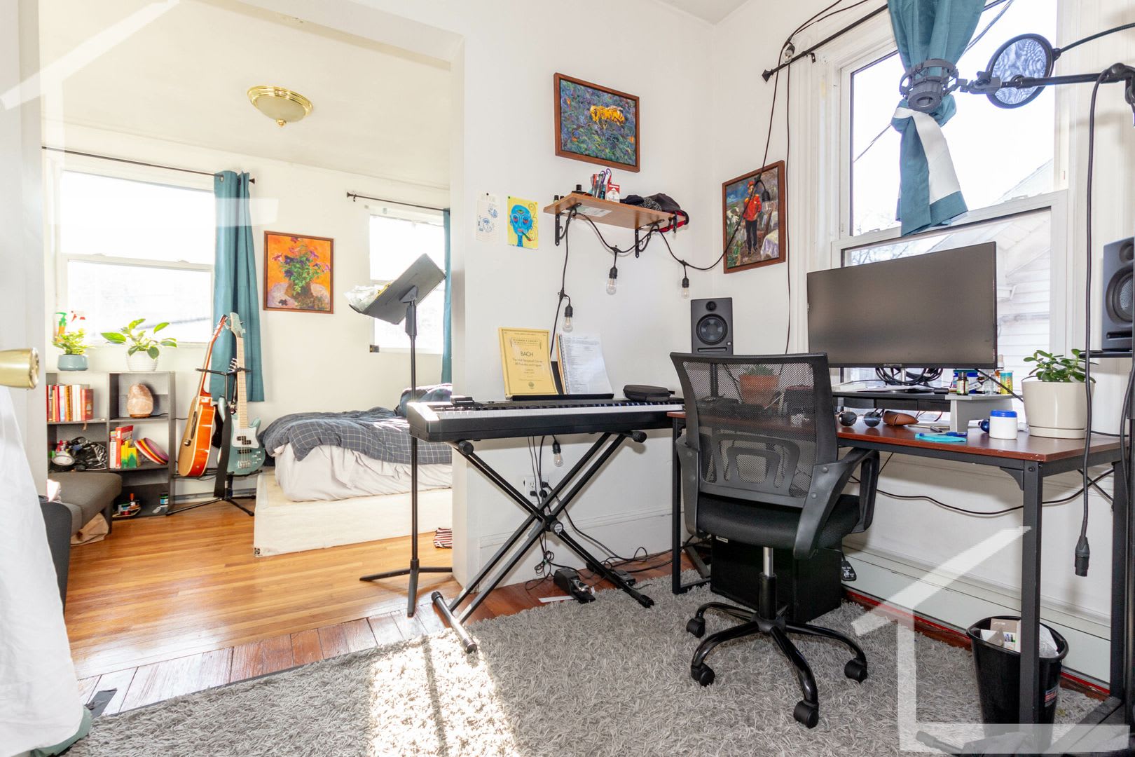 Nice 4 Bed In Allston – photo 2