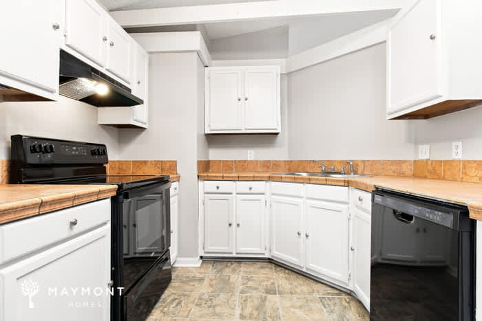 225 Rockingham Road – photo 4