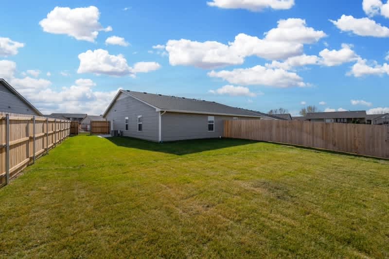 12153 West Cora Street – photo 5