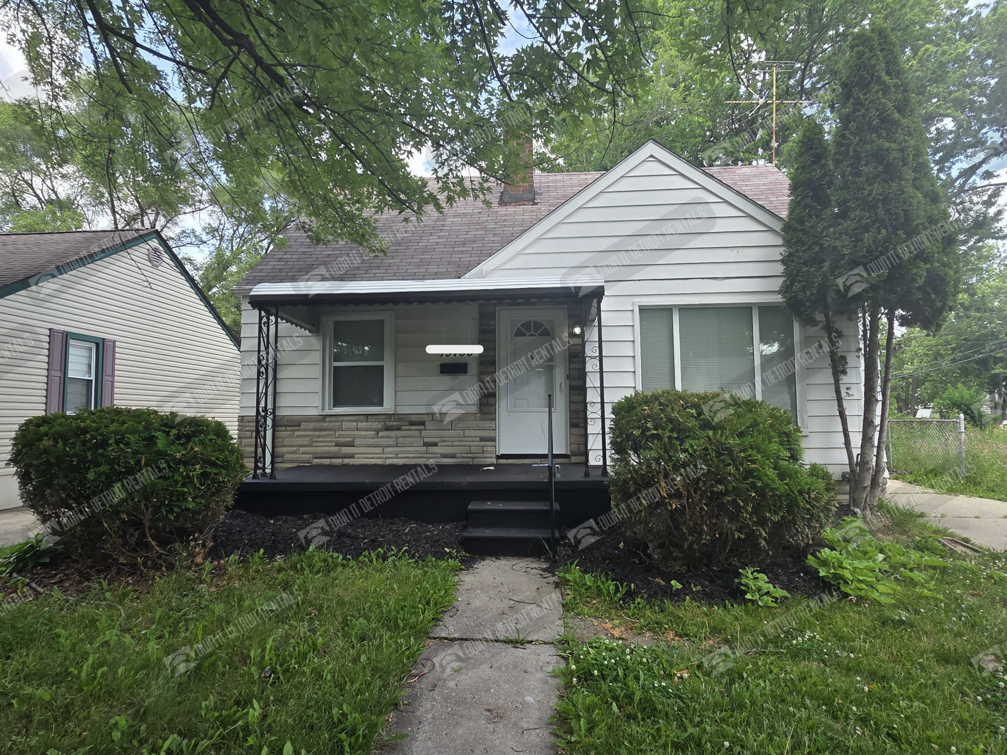 19759 Mccormick St – photo 1