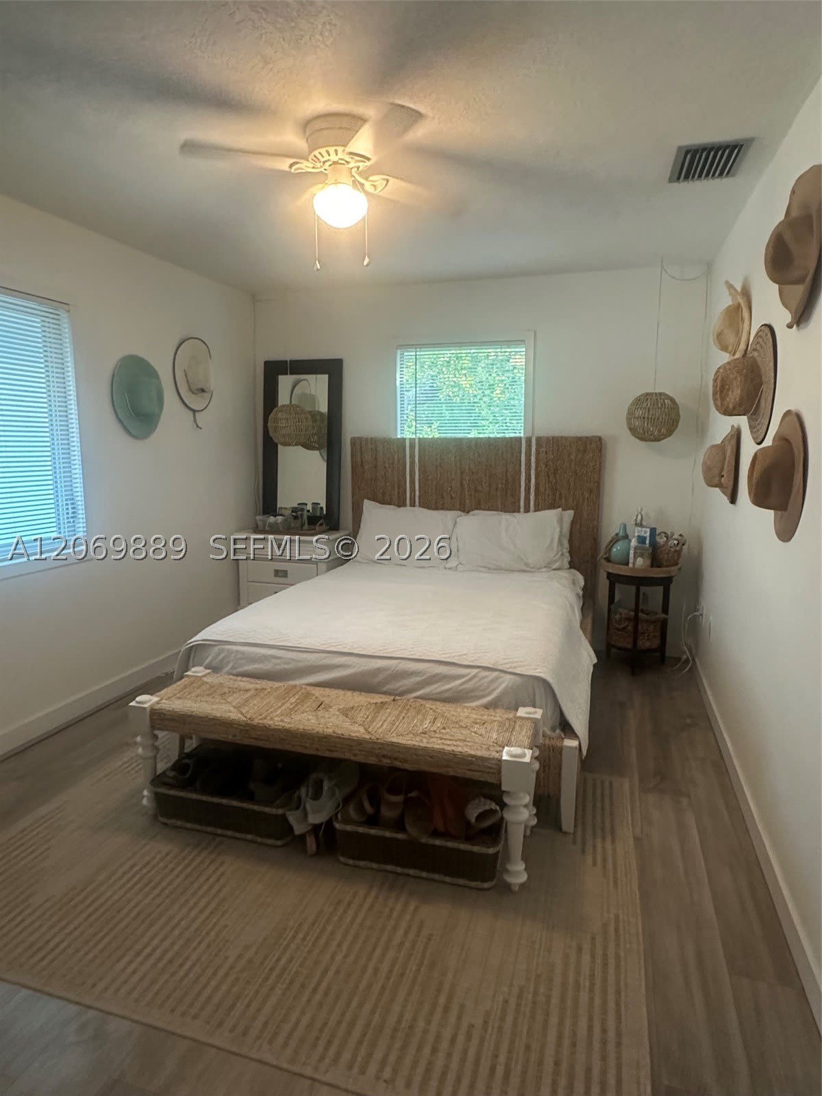 1 Meridian Ave – photo 4