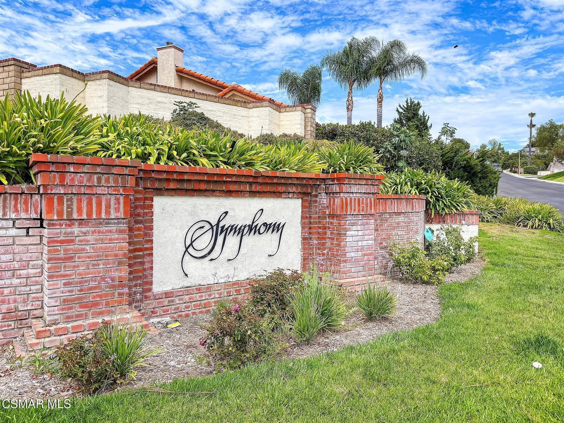 2594 Ridgebrook Place – photo 2