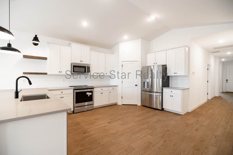 16635 N Lunar St – photo 5