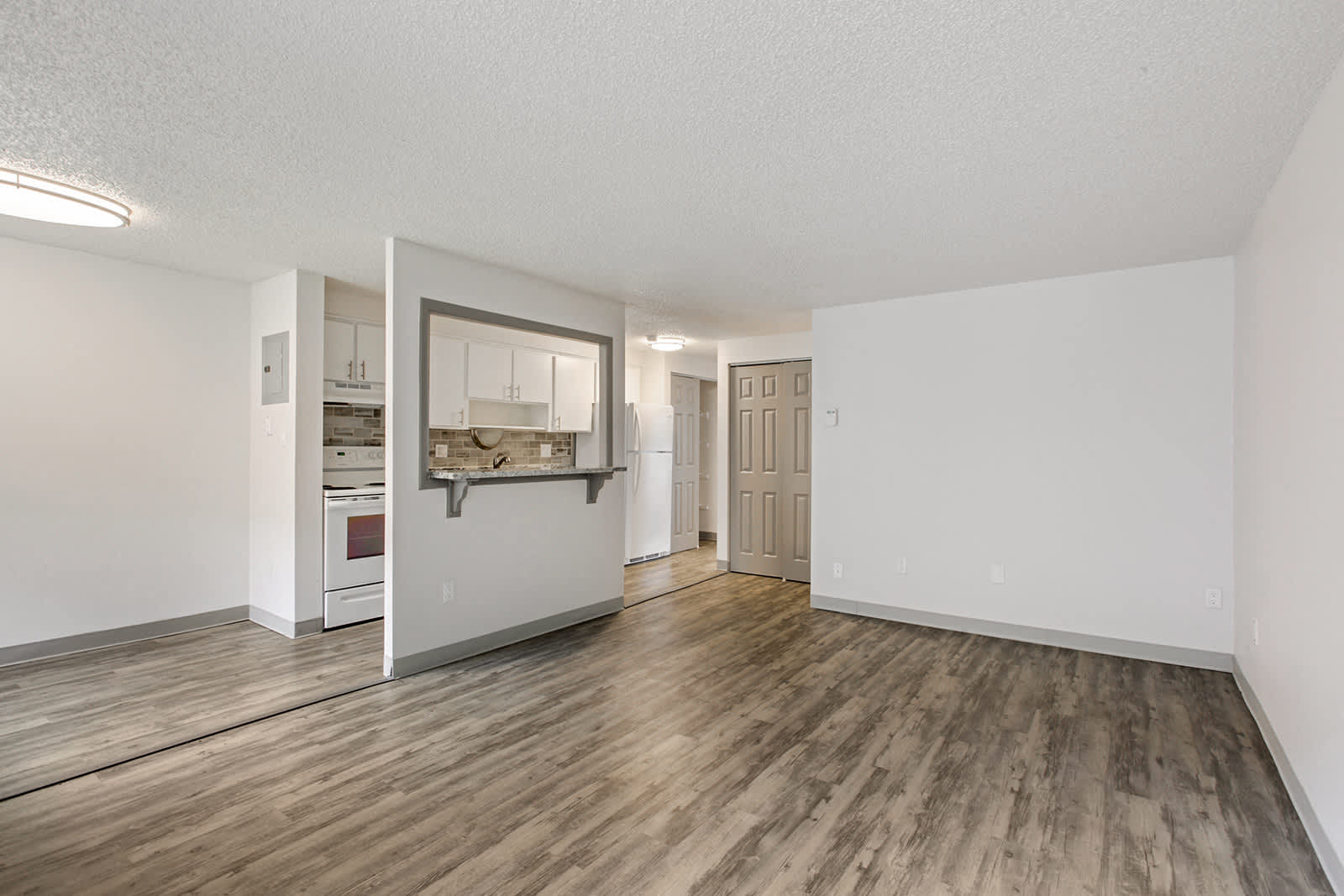 Carriage Hill Apartments – photo 2