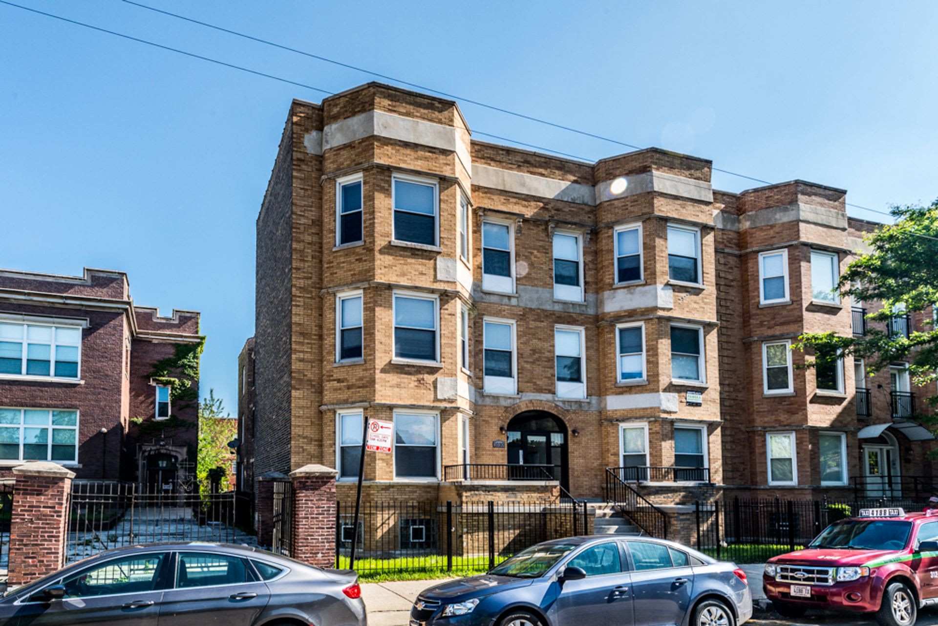 1030 E 47th St – photo 2