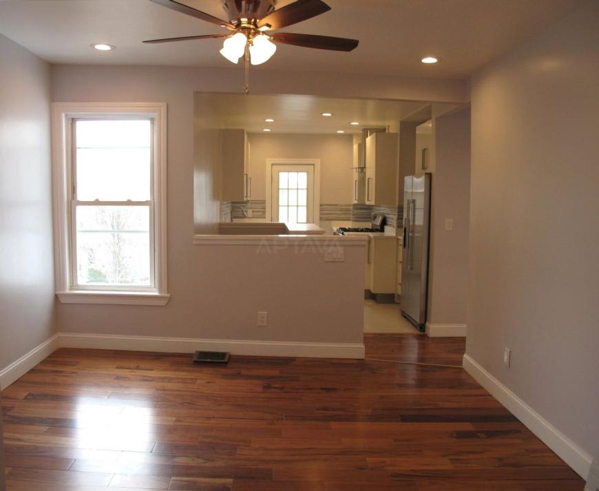 163 Main St. – photo 3