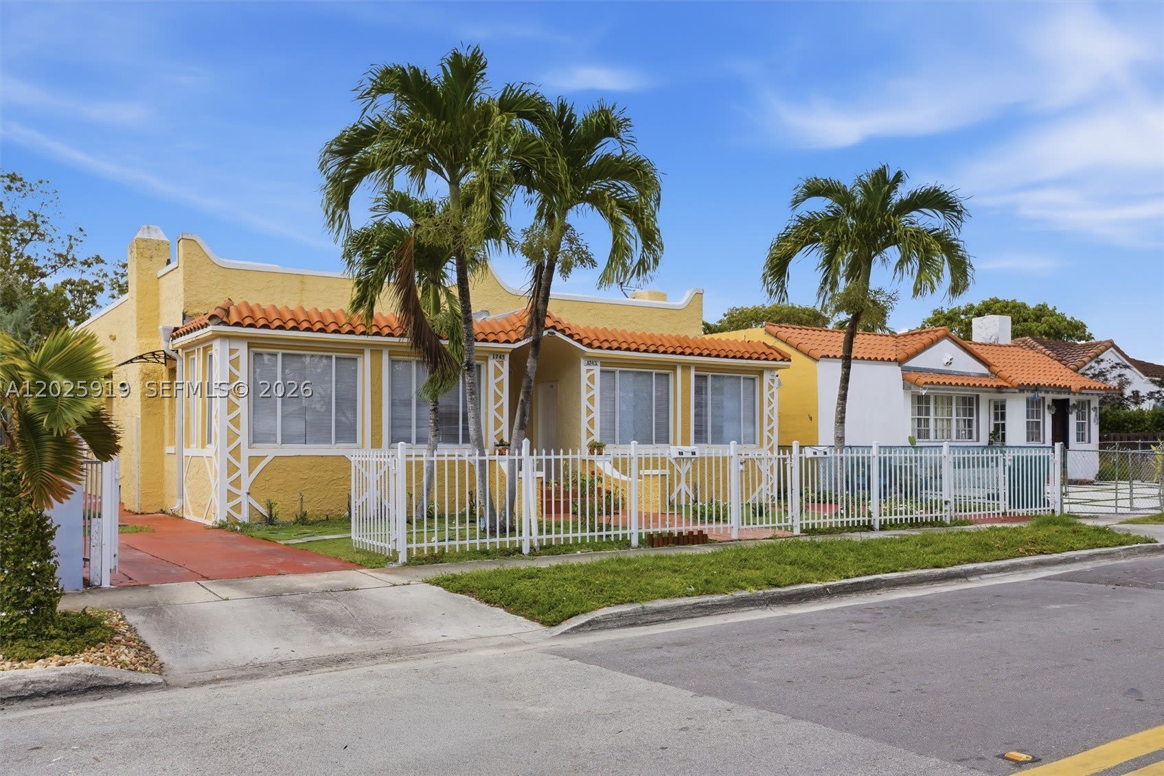 1743 SW 17th St – photo 2