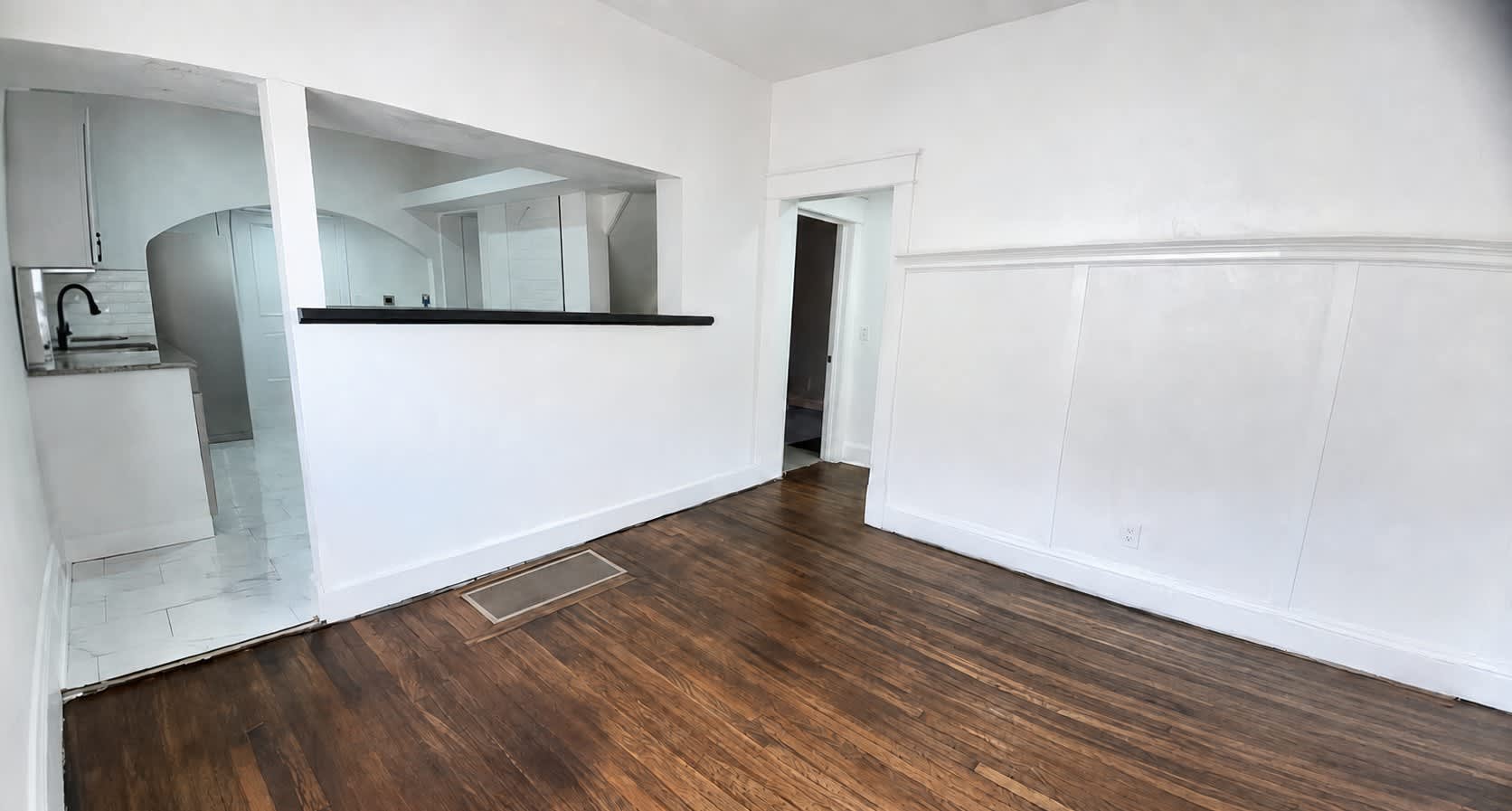 2217 East 37th Street – photo 3
