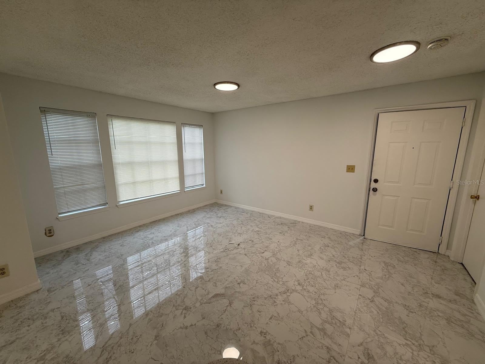 1089 S HIAWASSEE Road – photo 4