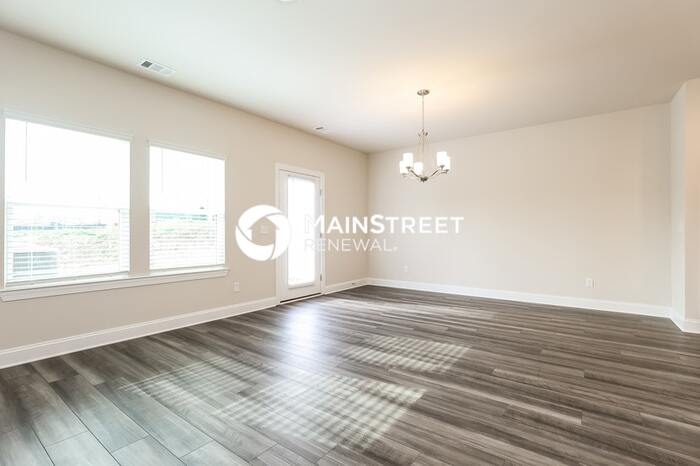 1546 Olympic Lane – photo 4