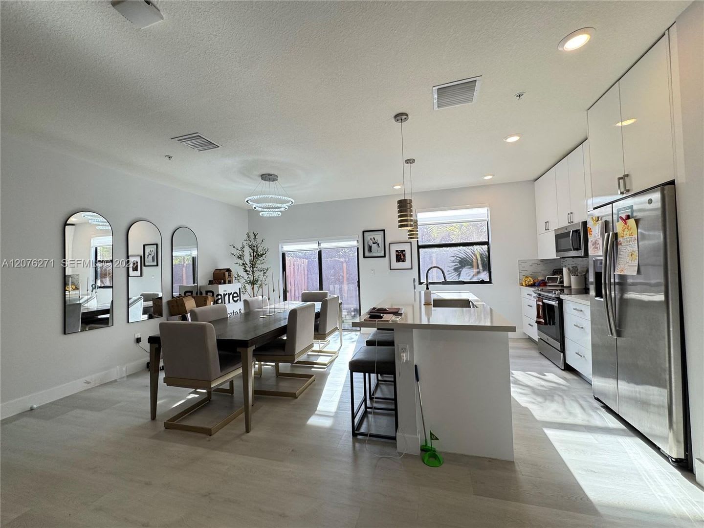 10413 NW 82nd Street 3, Doral, FL 33178 – photo 2