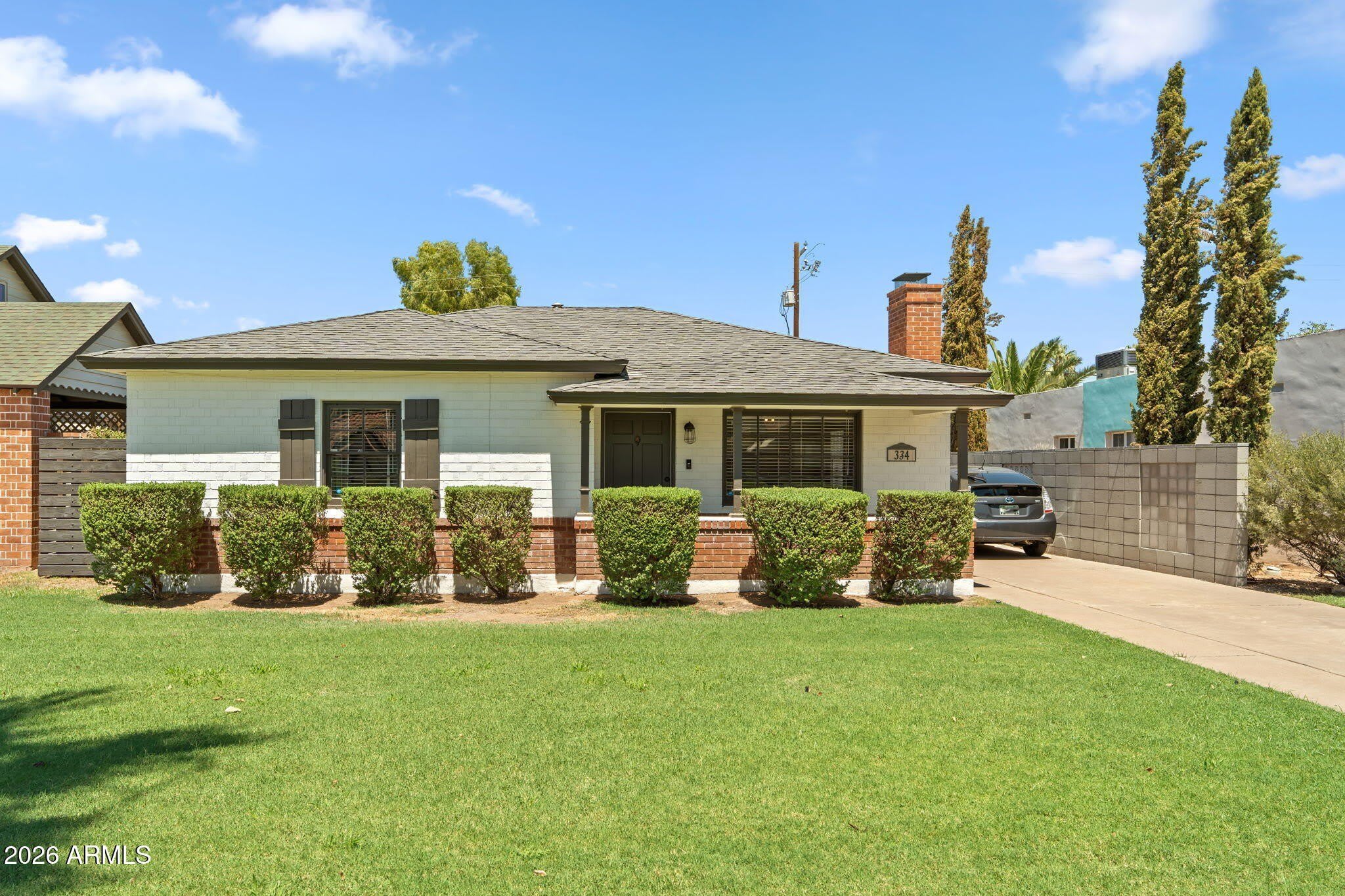 334 W Lewis Avenue – photo 1