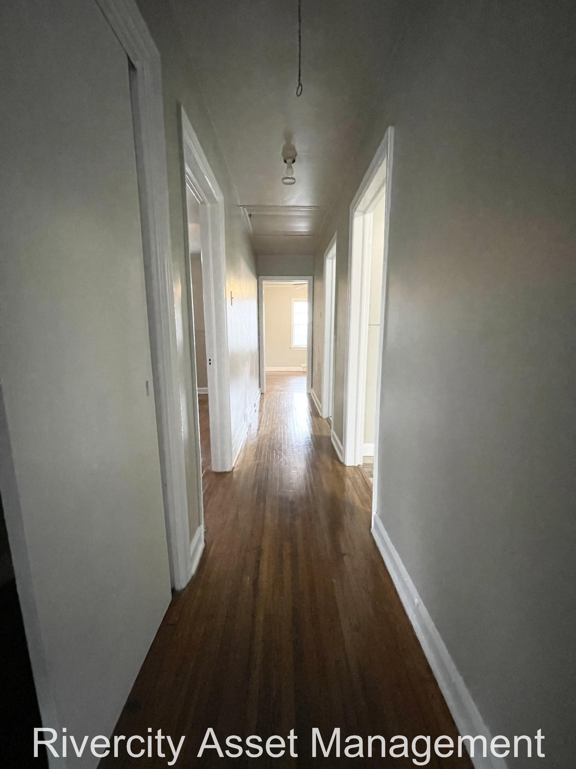 755 Houston Street – photo 4