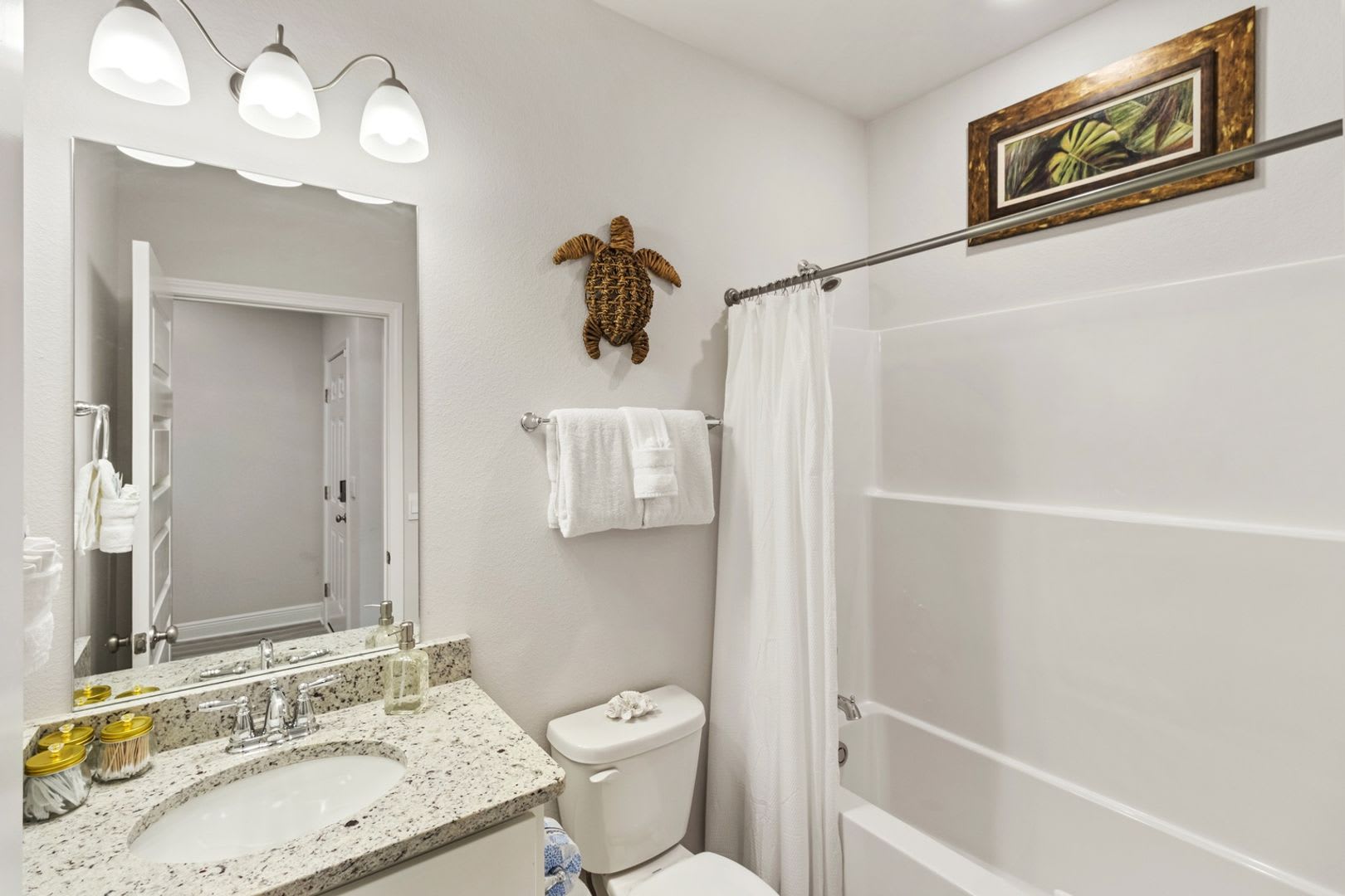 Like New 5BR 3BA Home in Port St. Joe- Just 5 mins to the beach and downtown! – photo 5