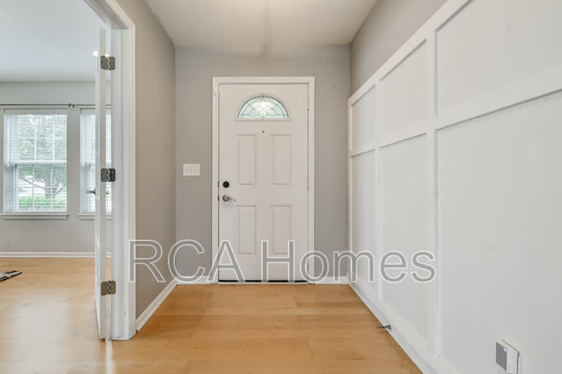 8189 Admirals Landing Place – photo 3