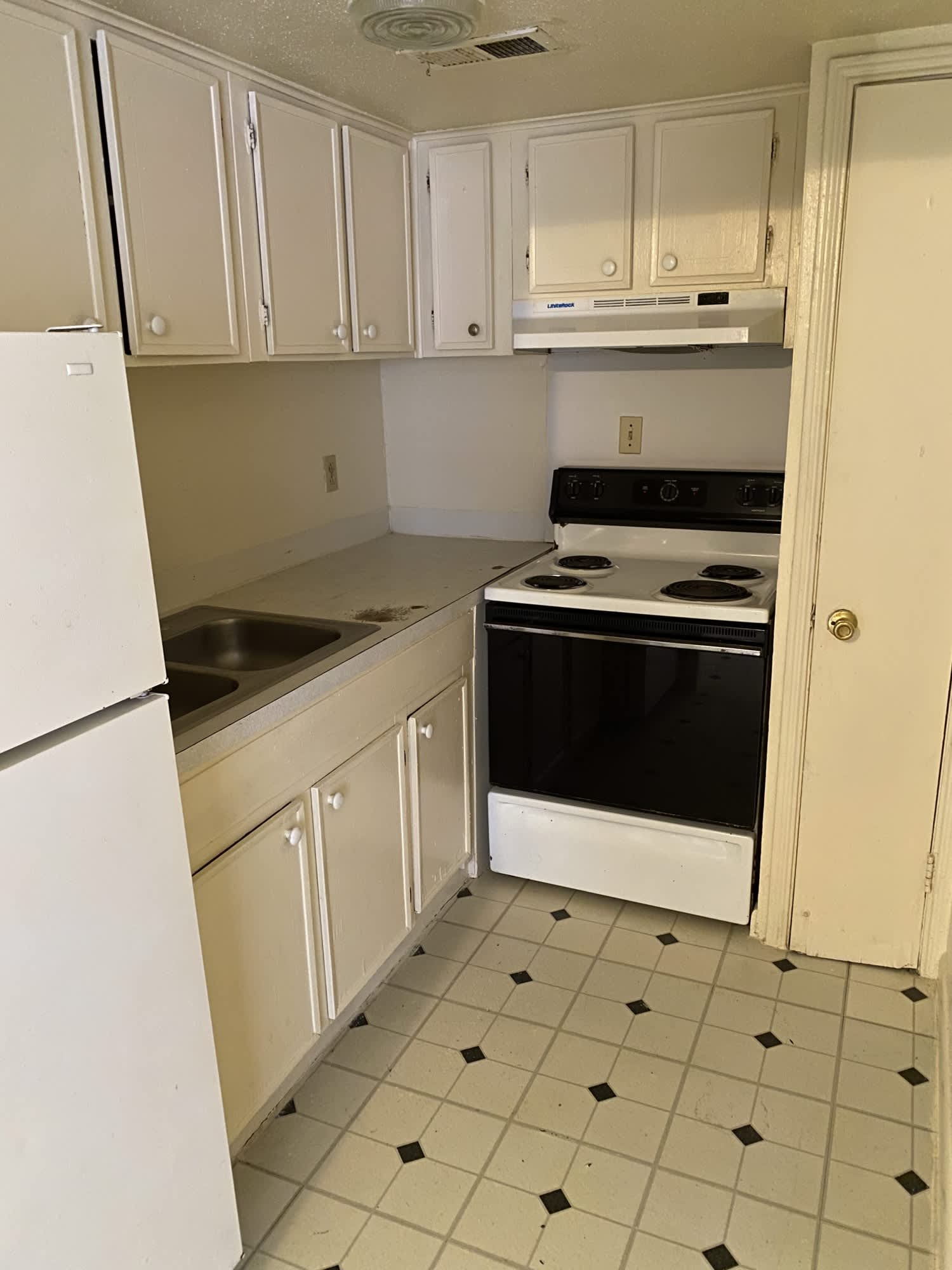 Victory Apartments – photo 3