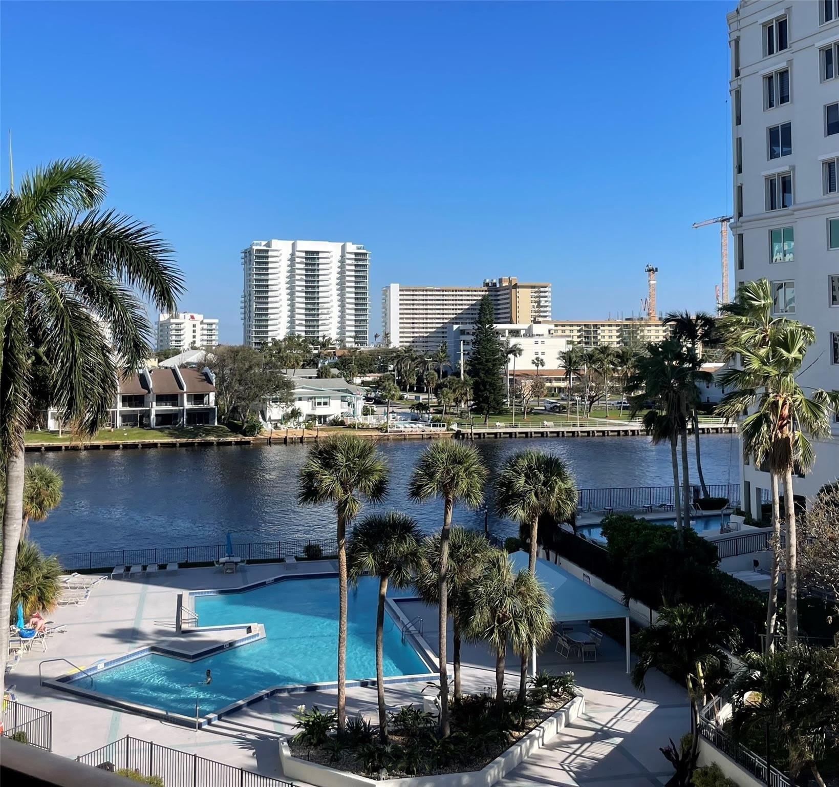 2900 NE 14th Street Causeway – photo 2