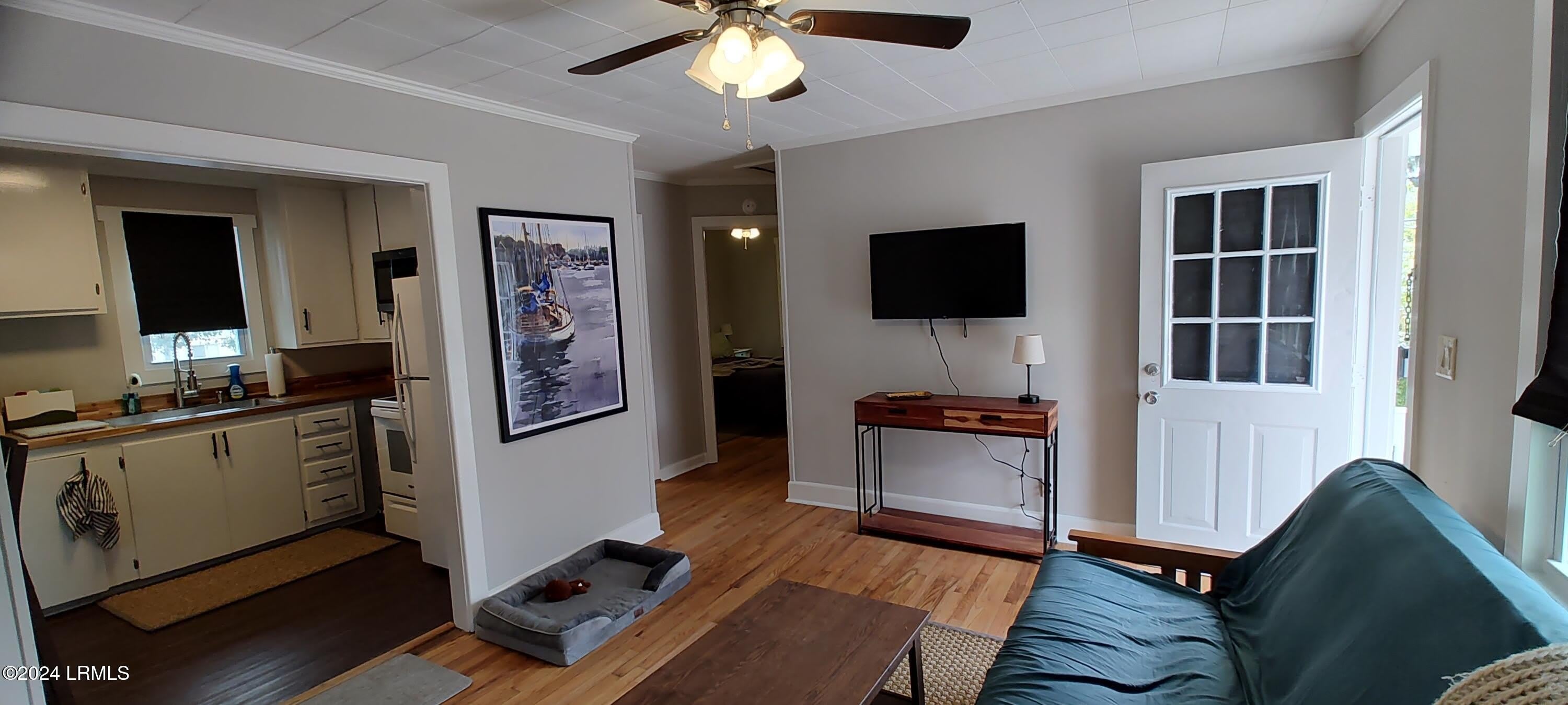 607 Waight Street – photo 1