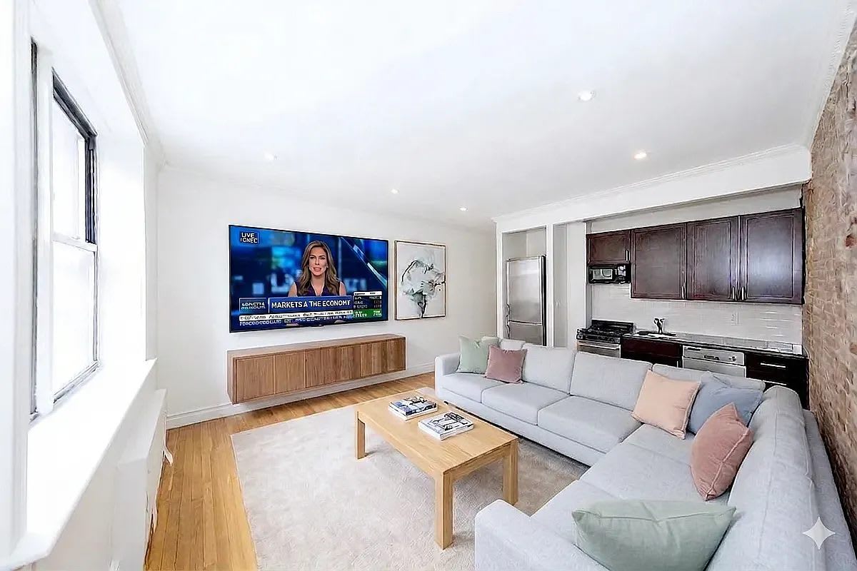 340 East 61st Street – photo 1