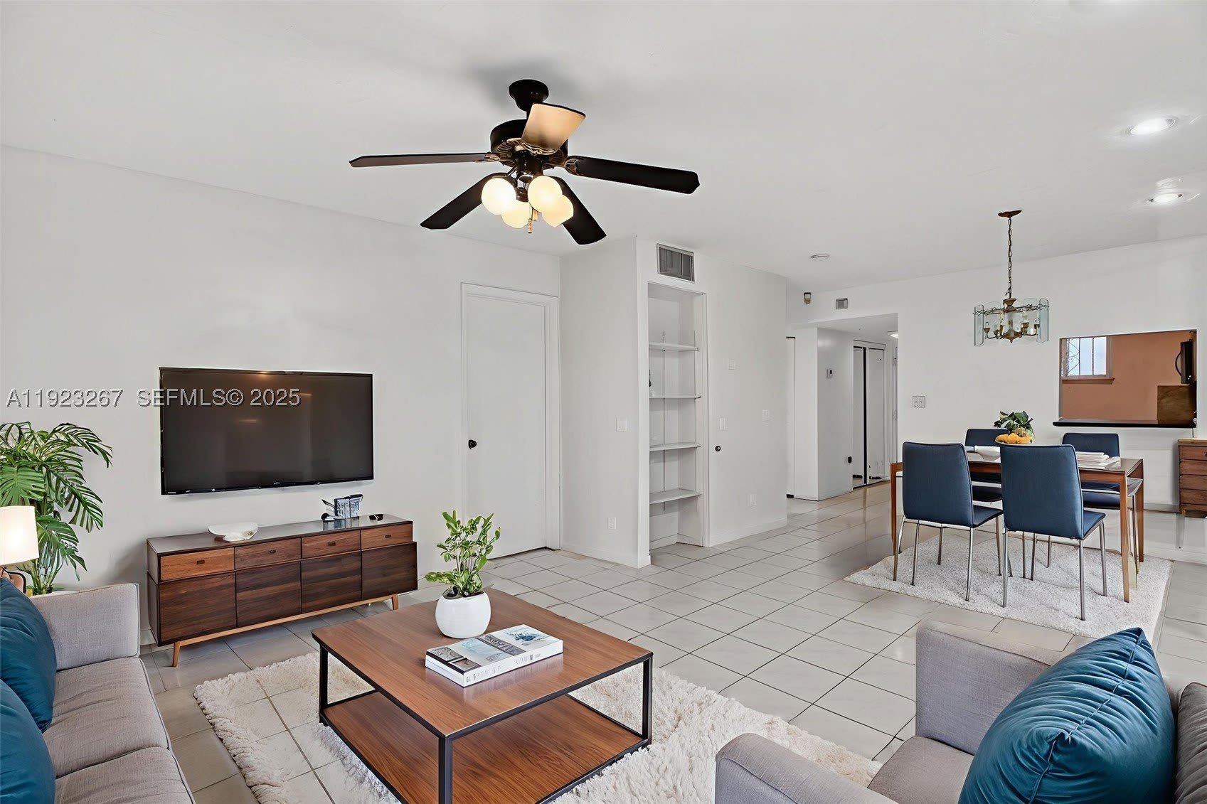 11309 SW 200th St – photo 4