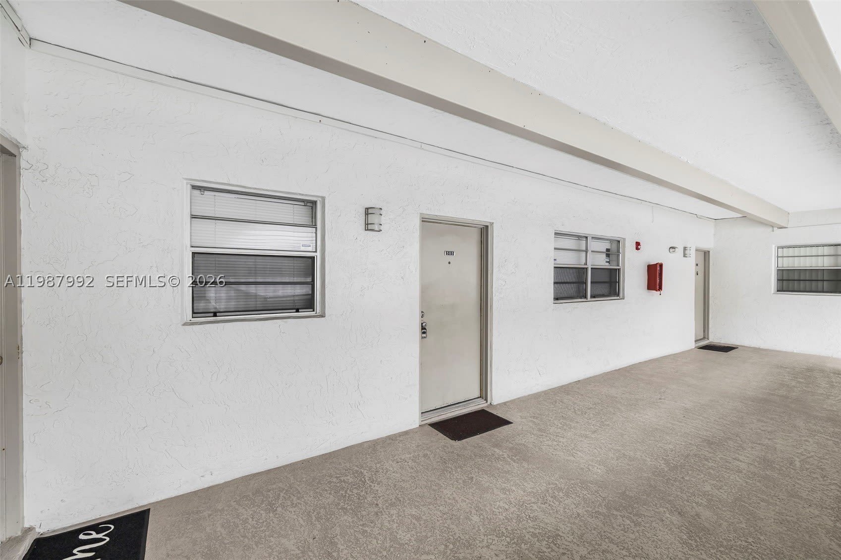 18001 N Bay Rd – photo 3