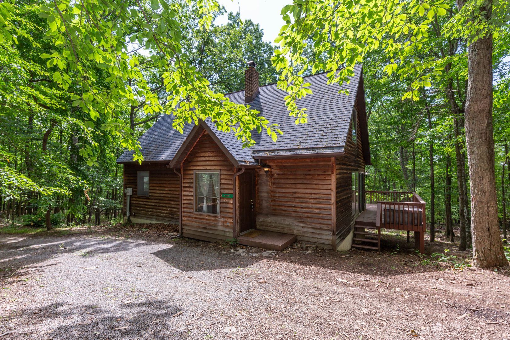 2 Bed, 2 Bath, Single Family Home in Berkeley Springs, WV – photo 2