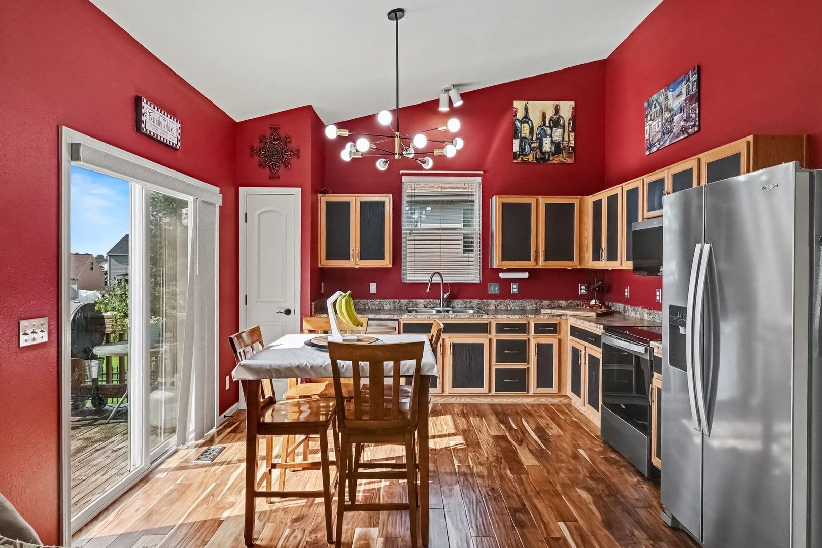 Great Location Near Chalco Hills Recreation Area – photo 5
