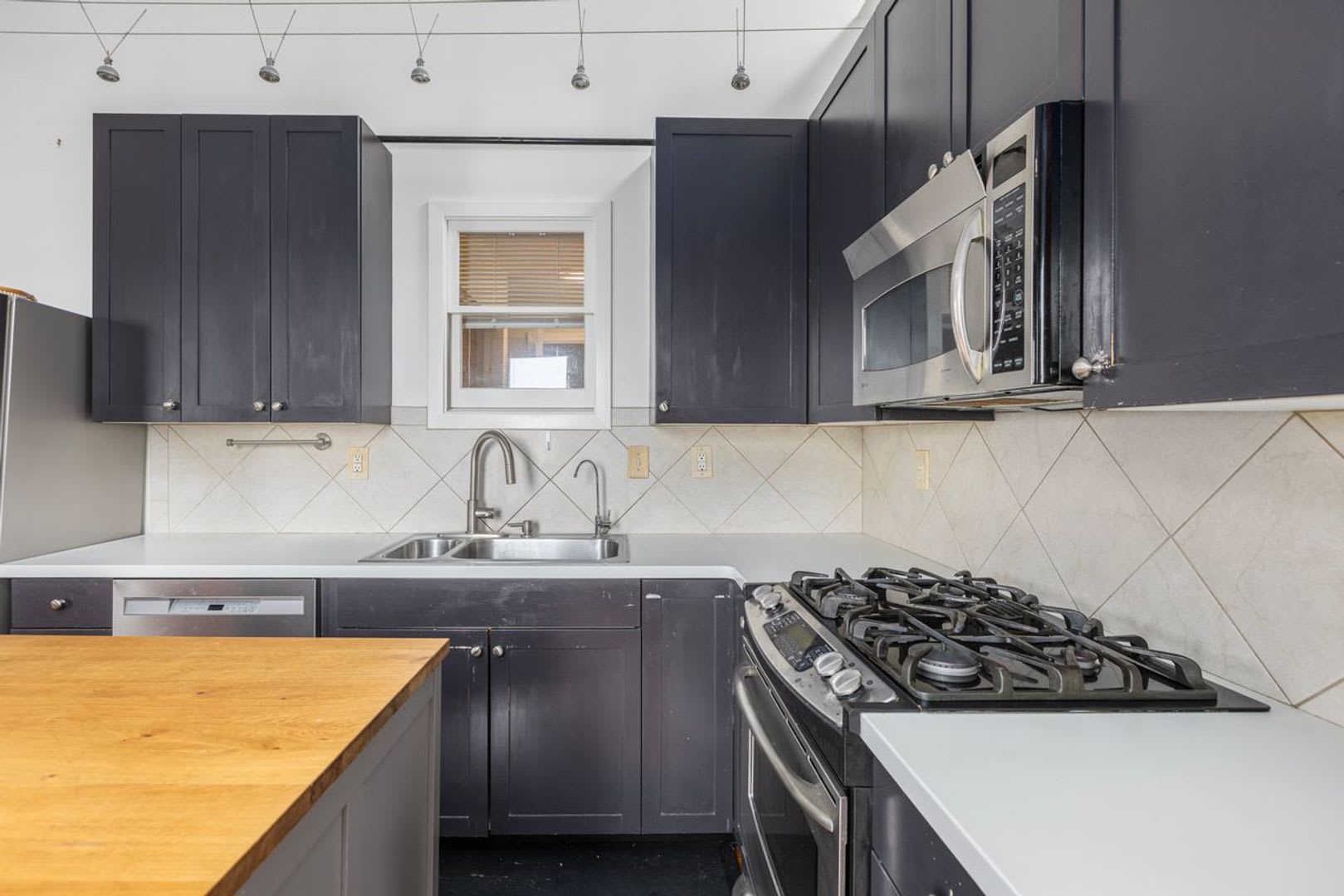Spacious Loft in Downtown Providence! – photo 3