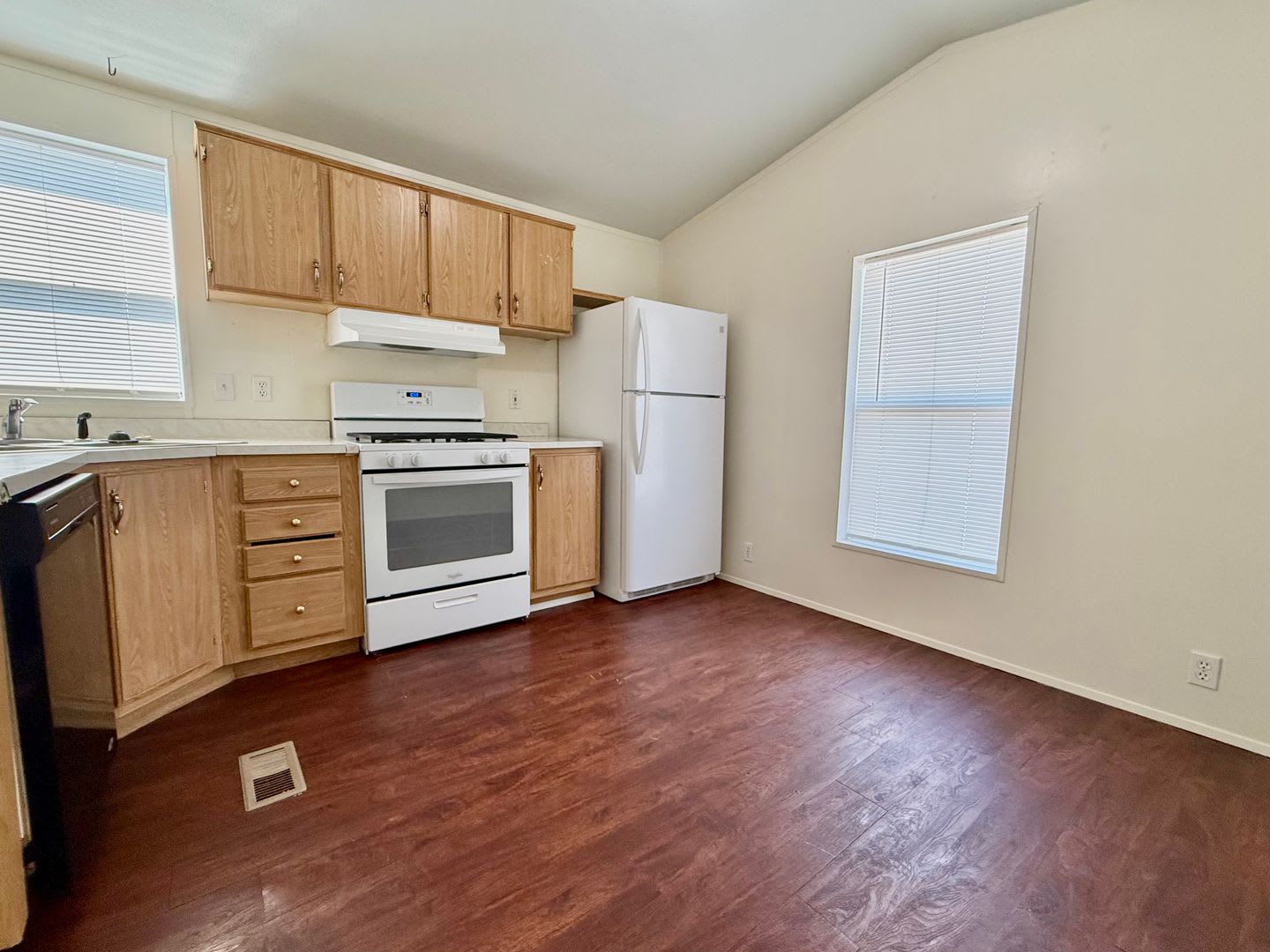 313 12th St #14 – photo 3