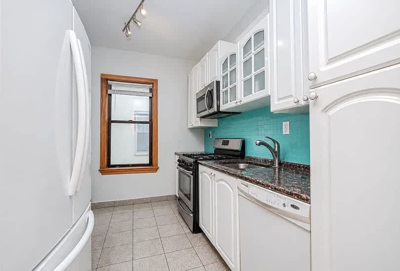 7609 4th Ave – photo 1