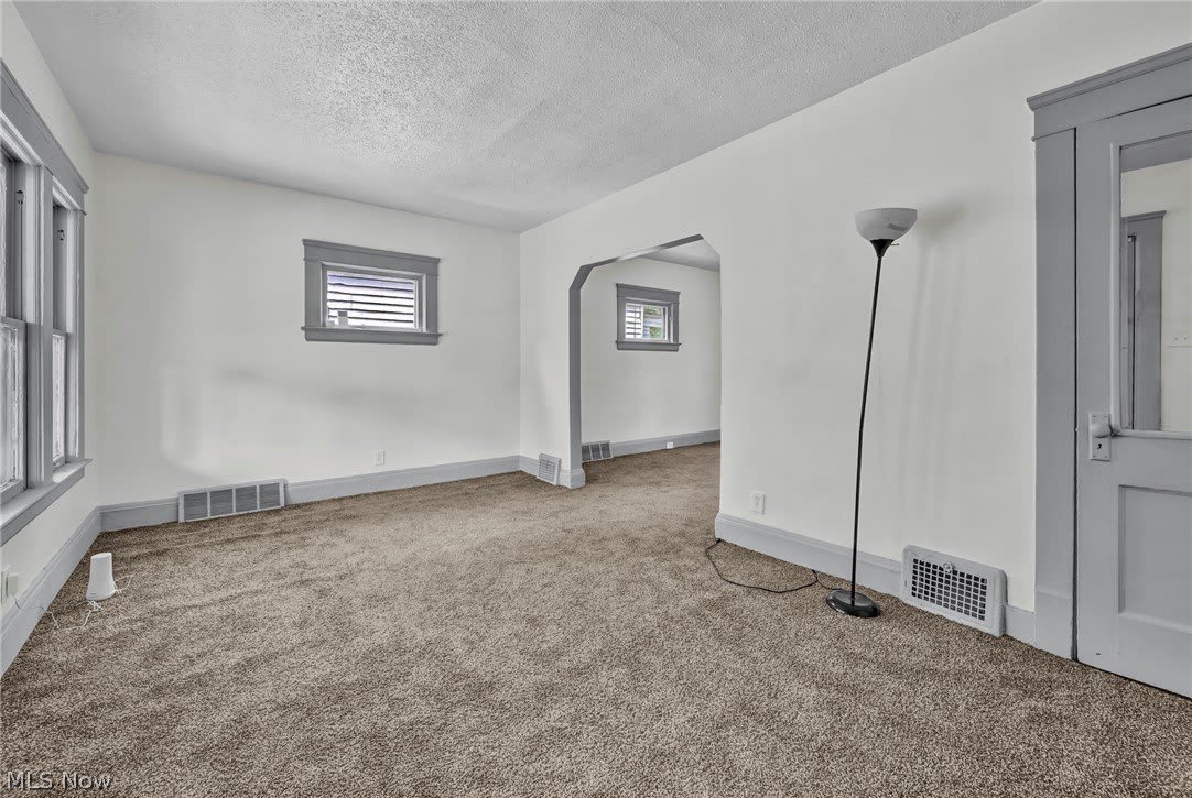 3341 E 145Th Street – photo 3