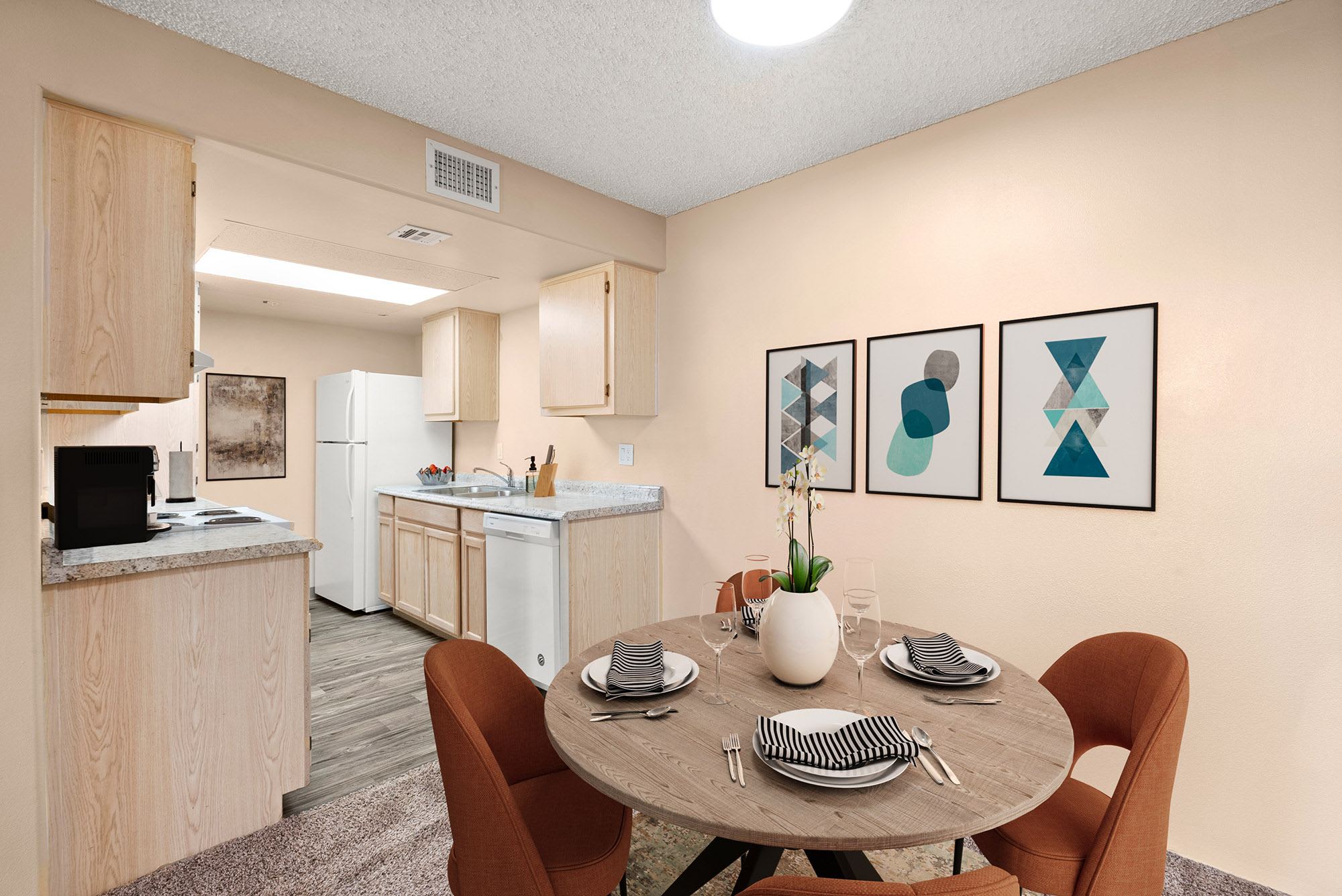 Silver Cliffs Apartments – photo 2
