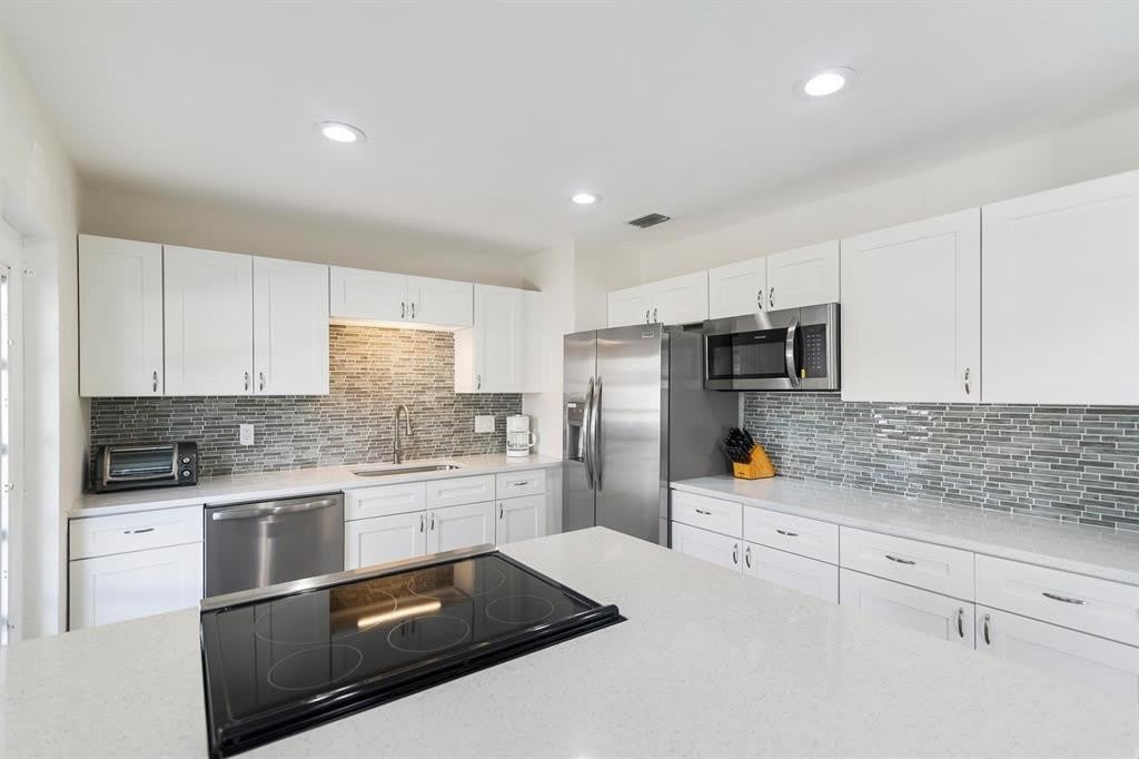 2501 Ne 12Th Street – photo 4