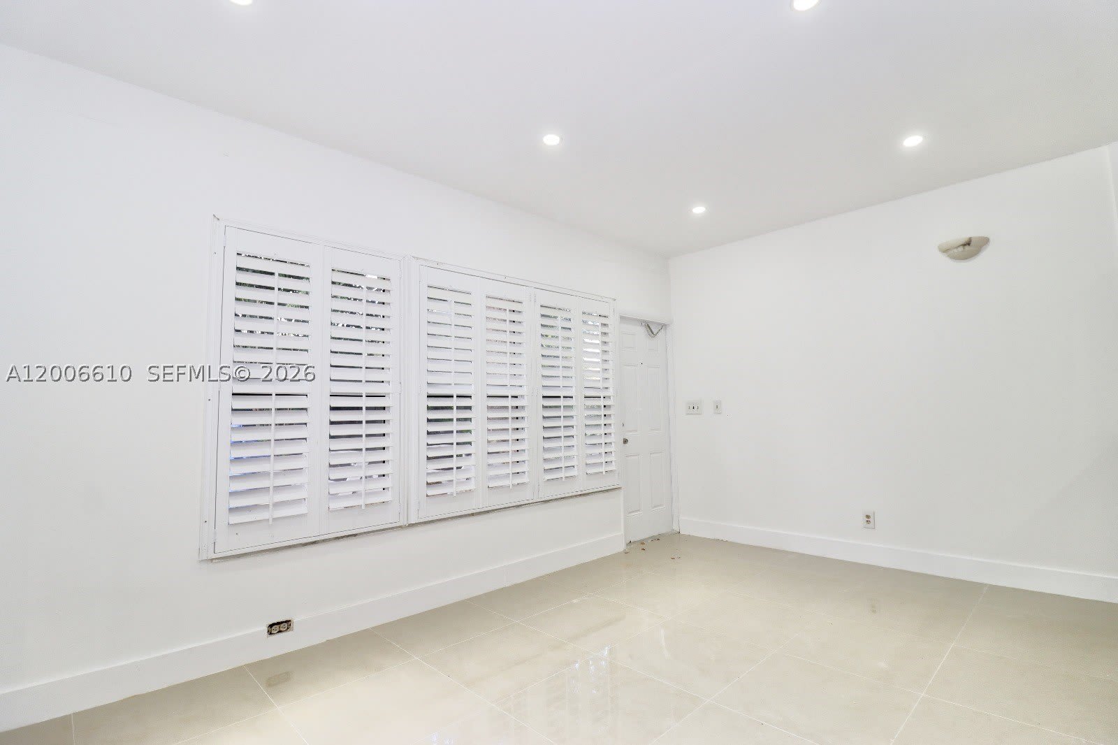 2806 Taylor St – photo 4
