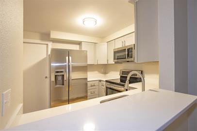 2223 O Street Northeast – photo 4