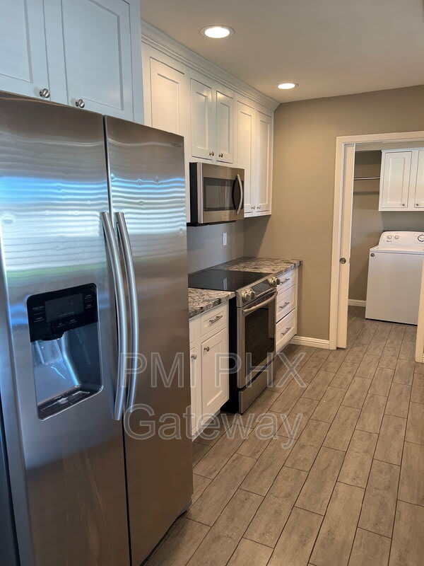 1336 W. 12th St. – photo 4