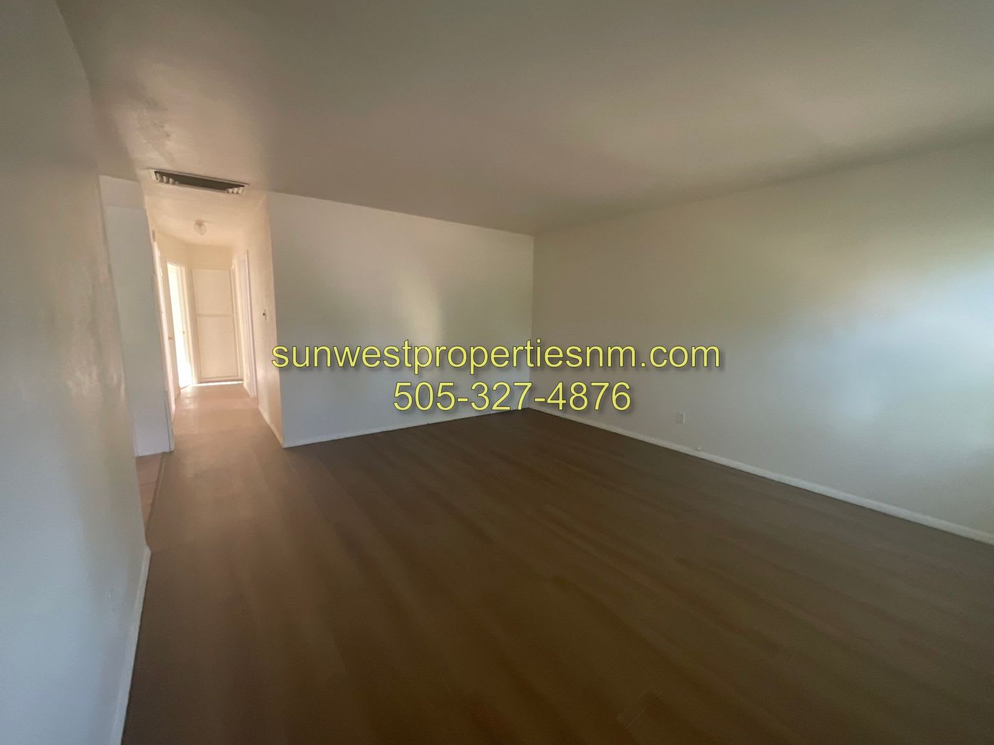3 Bedroom, 2 Bathroom House – photo 2