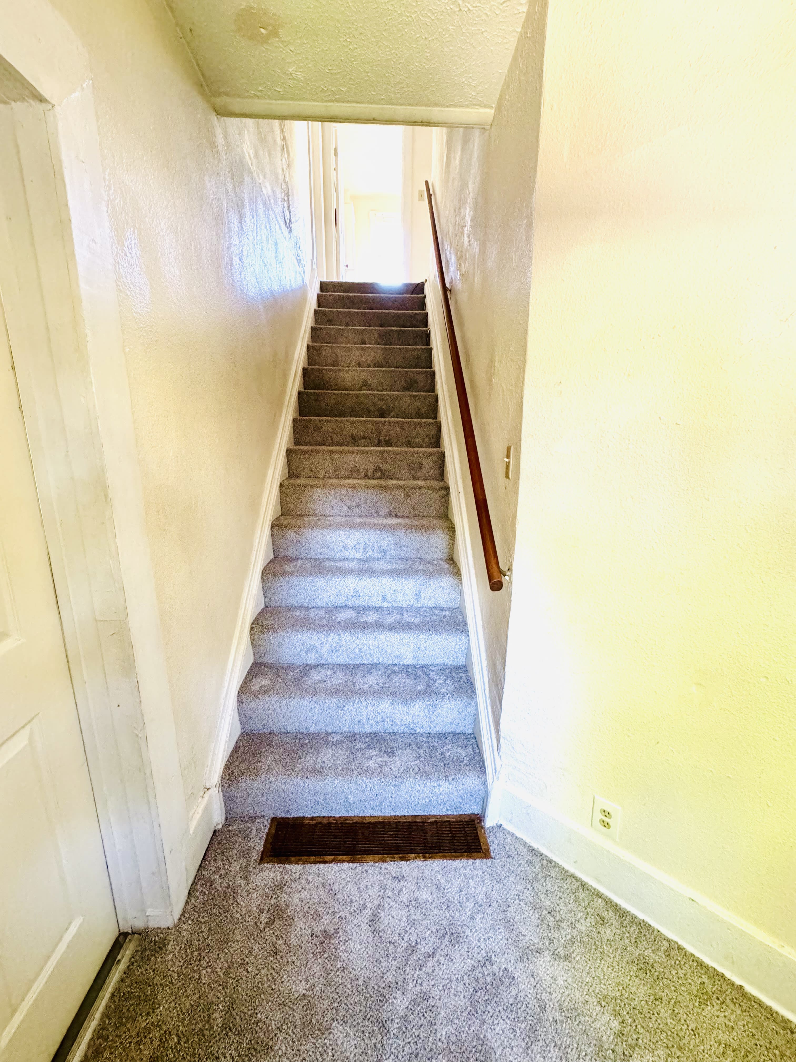 807 Court St – photo 4