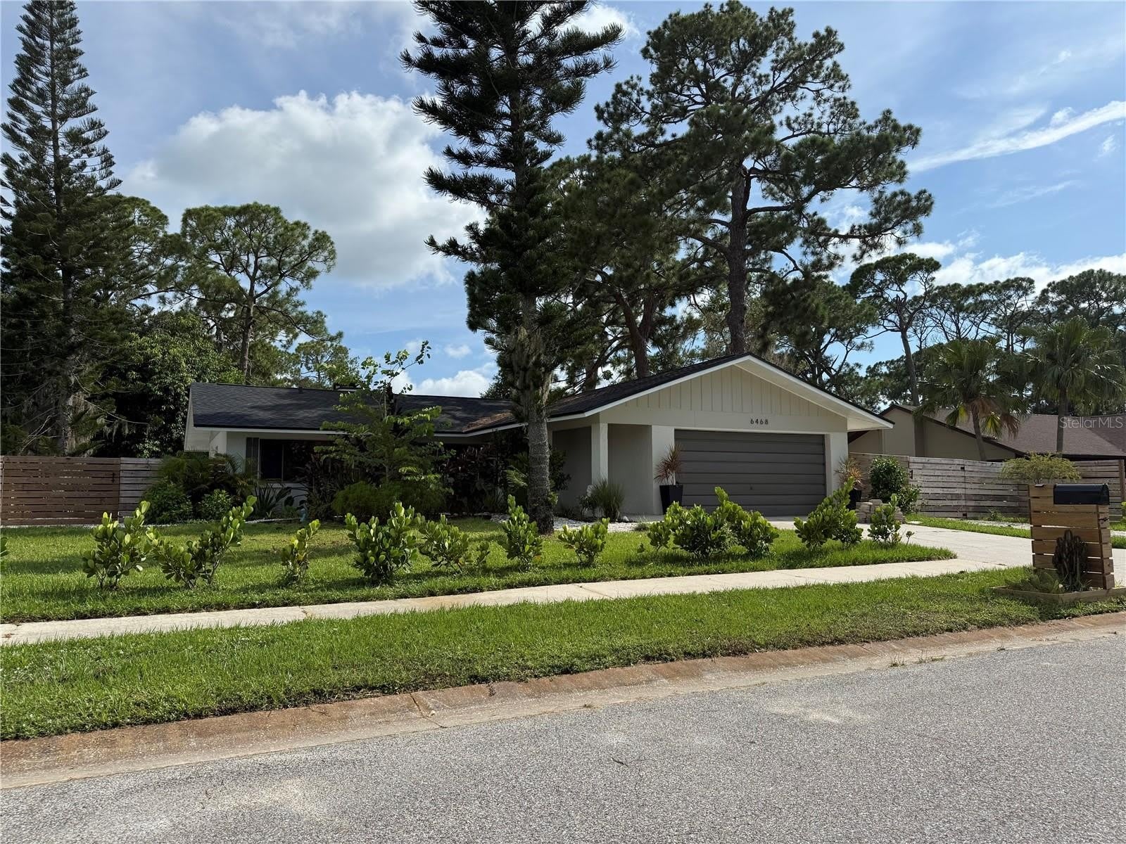 6468 JARVIS Road – photo 1