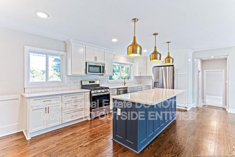 315 Westview Dr. – photo 2