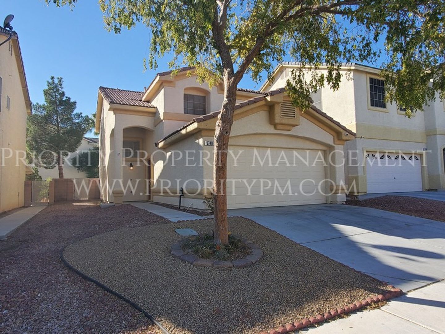 NW Single Family Home w/INGROUND POOL!! – photo 1