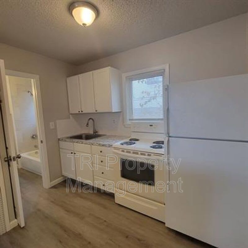 320 12Th Street – photo 4