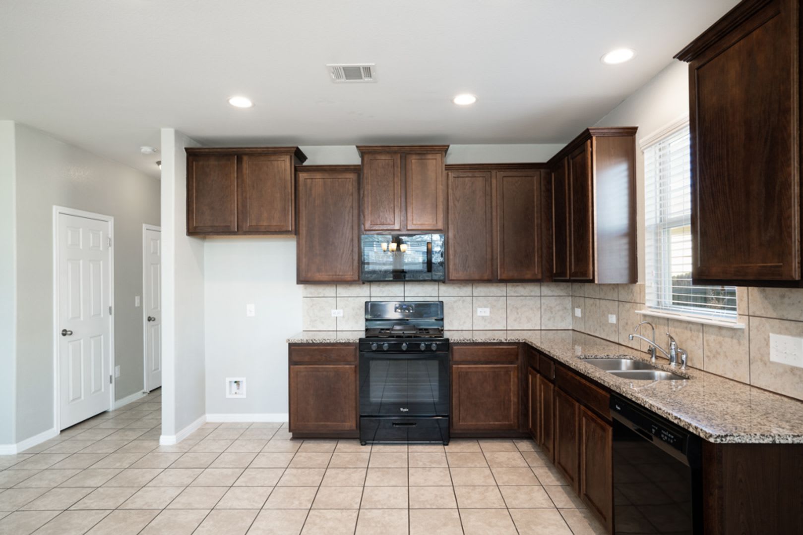 156 Triumph Road, Buda, TX 78610 – photo 5