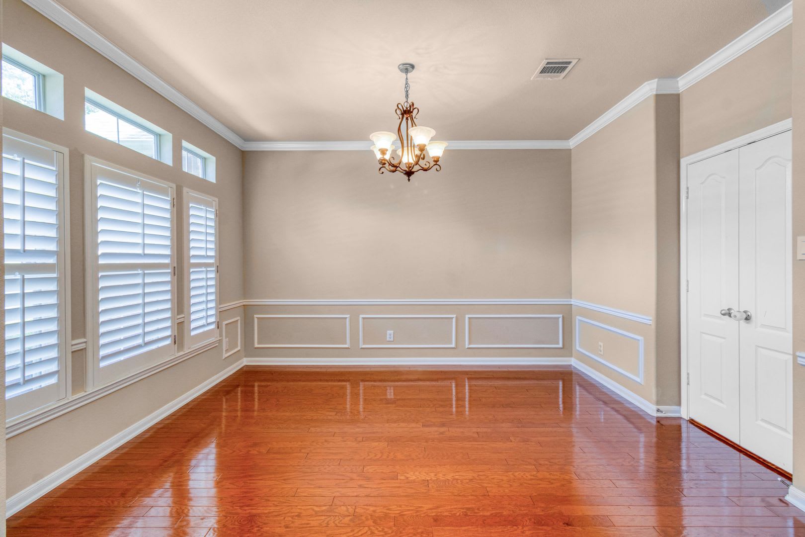 Gorgeous 4 Bd 3 5 Ba 2 Car Garage Available In Sonoma Ranch Helotes Move In Special 500 Off – photo 3